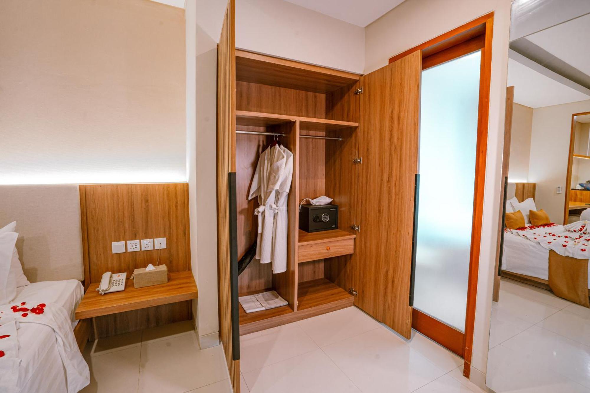 The Sakaye Villas & Spa Легиан Стая снимка